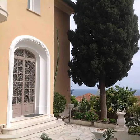300m From Monaco Monte-carlo بوزولي